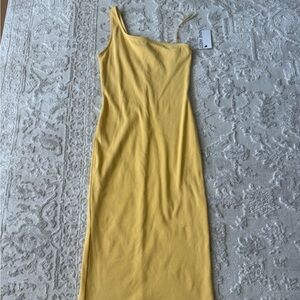Nine West Sunflower Yellow One-Shoulder Maxi Dress
